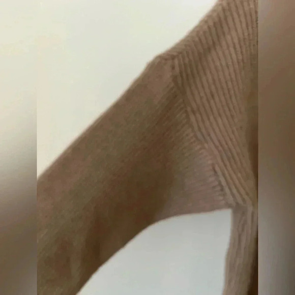 Little White House crewneck knit  sweater - Picture 6 of 12